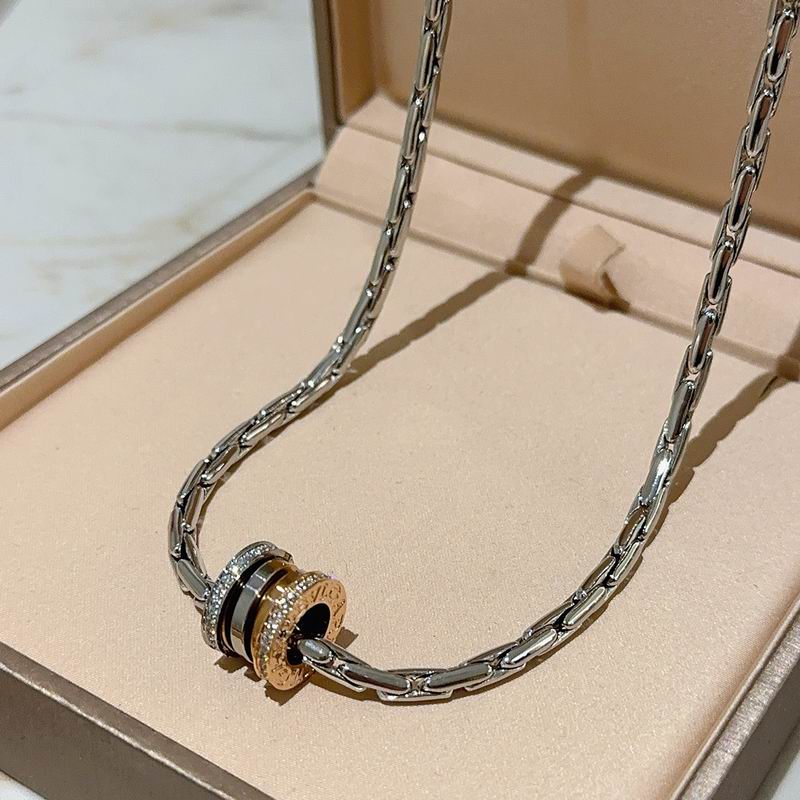 Bvlgari necklace 11yxx48 (4)