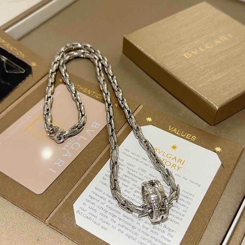Bvlgari necklace 11yxx51 (3)