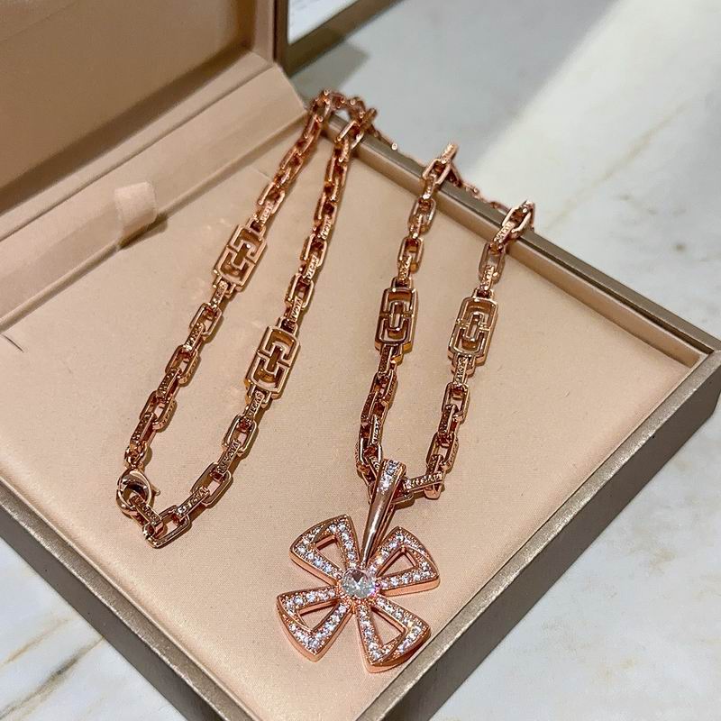 Bvlgari necklace 11yxx52 (4)