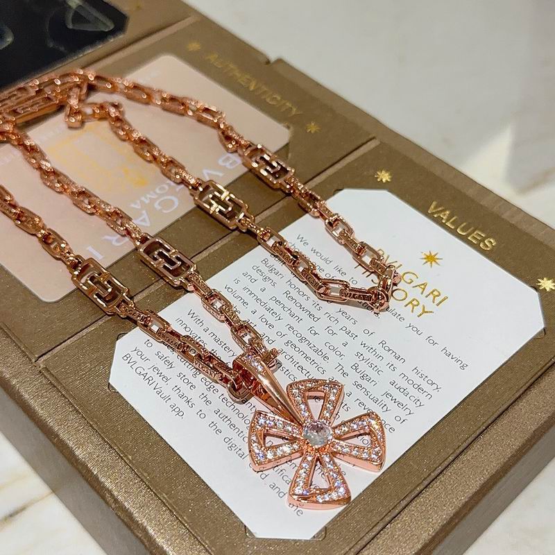 Bvlgari necklace 11yxx52 (5)