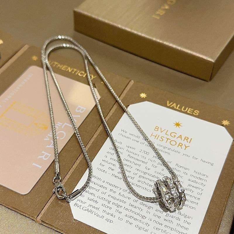 Bvlgari necklace 11yxx53 (3)