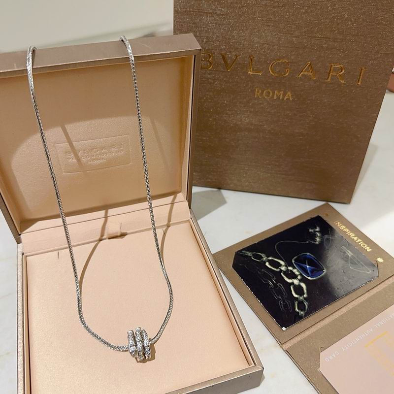Bvlgari necklace 11yxx53 (5)