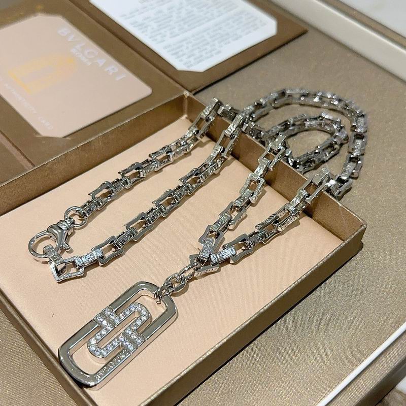 Bvlgari necklace 11yxx55 (6)