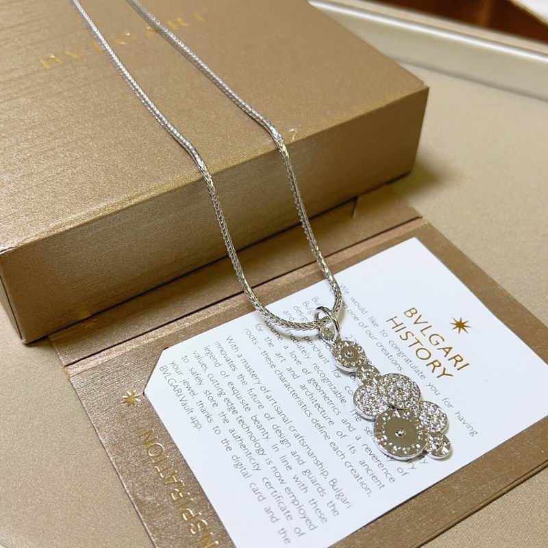 Bvlgari necklace 11yxx61 (3)