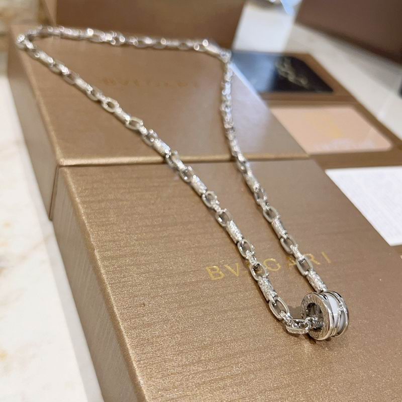 Bvlgari necklace 11yxx65 (4)