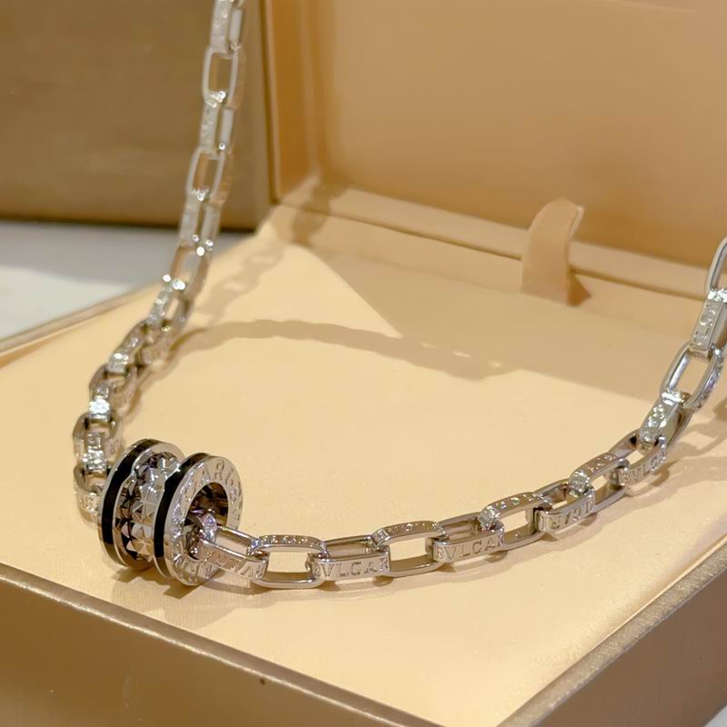 Bvlgari necklace 11yxx67 (6)