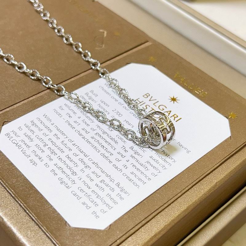 Bvlgari necklace 11yxx78 (4)
