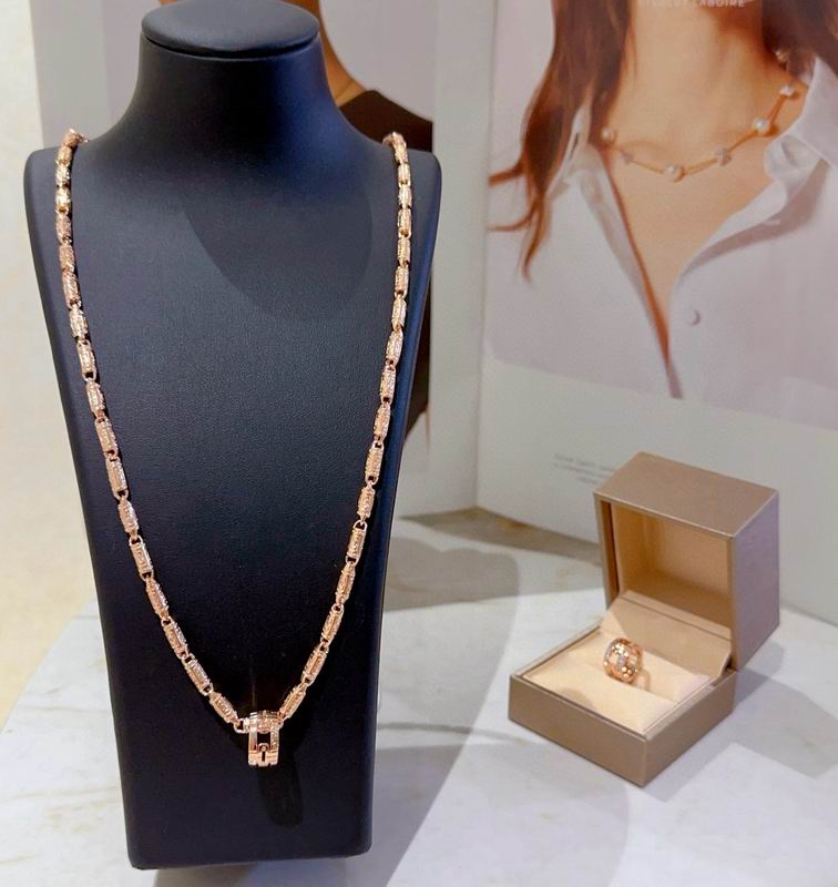 Bvlgari necklace 12yxx118 (6)