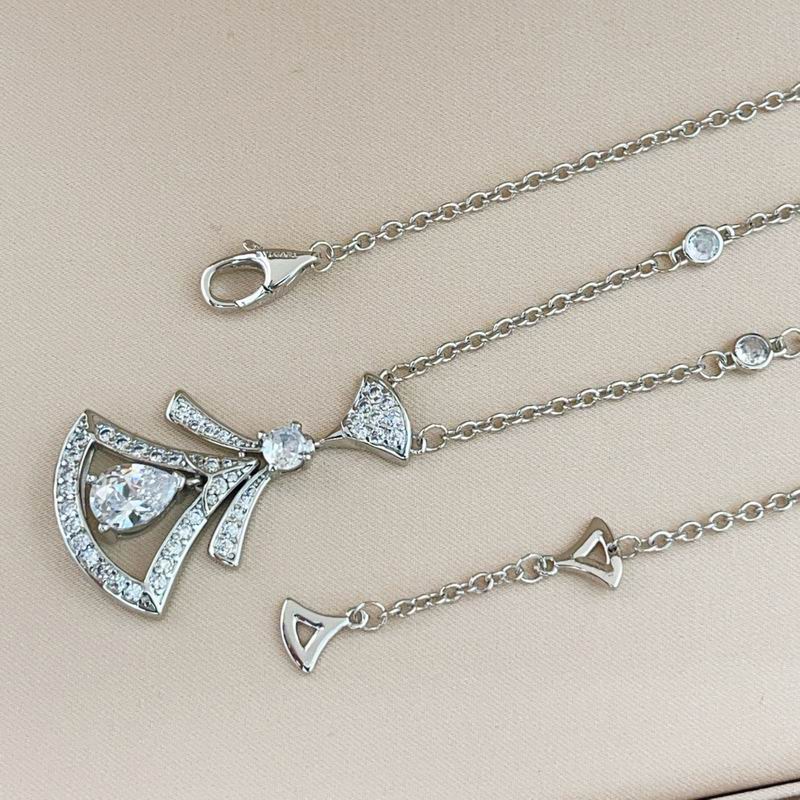 Bvlgari necklace 12yxx123 (33)