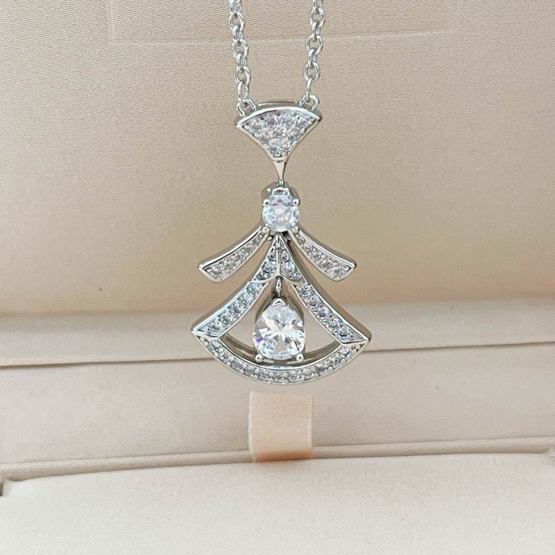 Bvlgari necklace 12yxx123 (34)