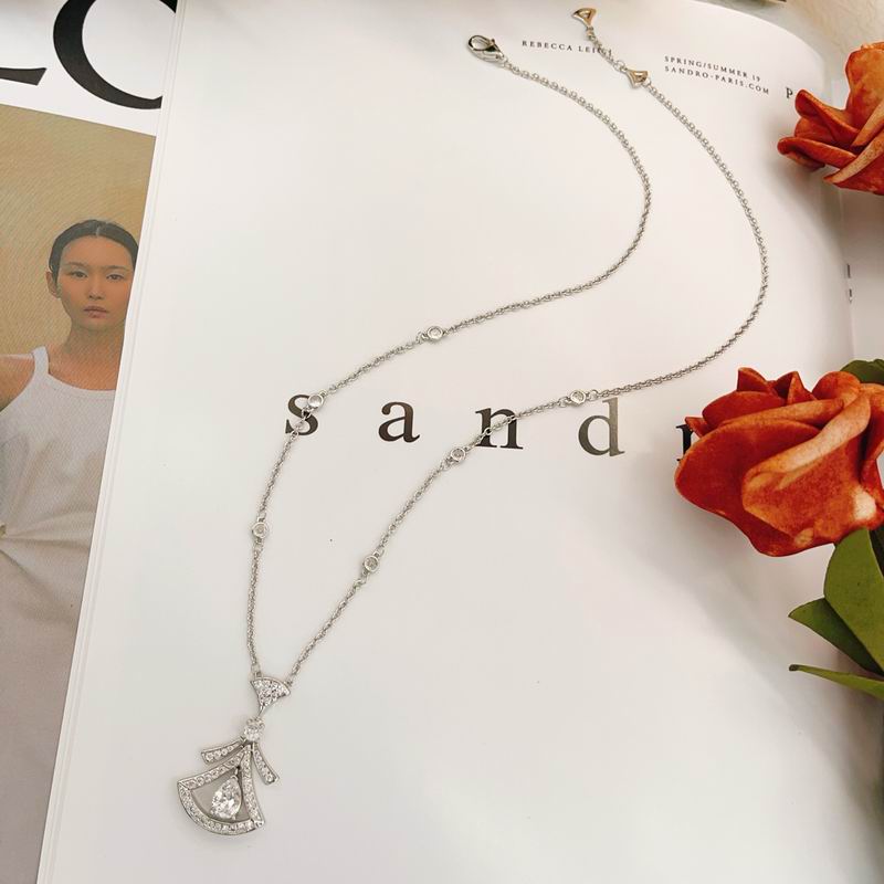 Bvlgari necklace 12yxx123 (36)