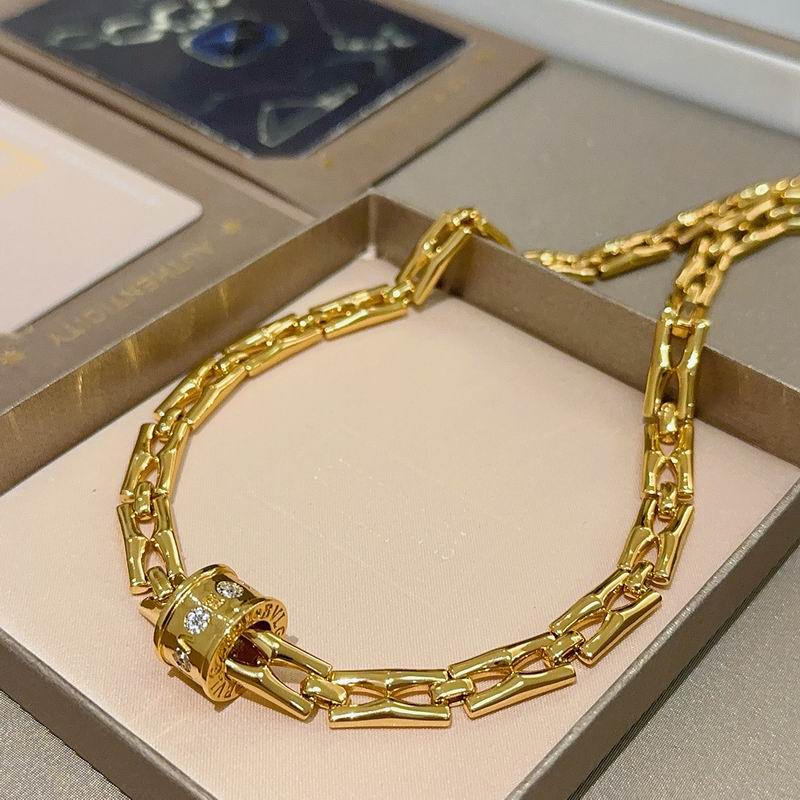 Bvlgari necklace 12yxx87 (4)