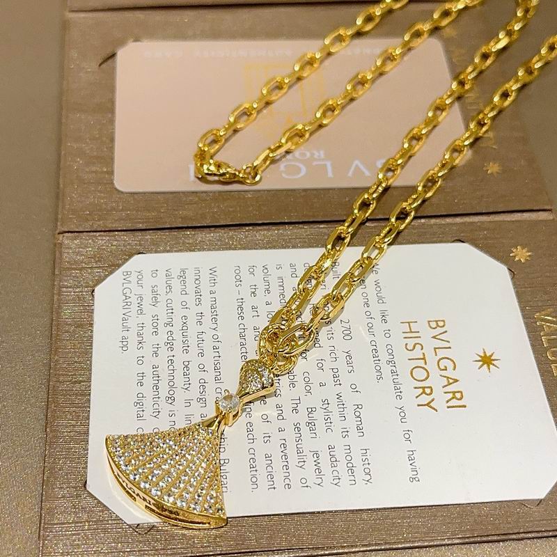 Bvlgari necklace 12yxx89 (4)
