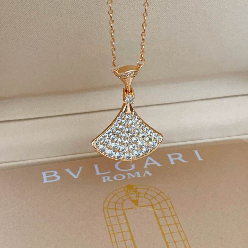 Bvlgari necklace 12yxx94 (9)