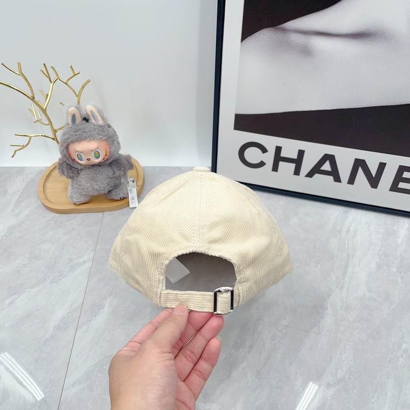 Celine Cap dx (1107)