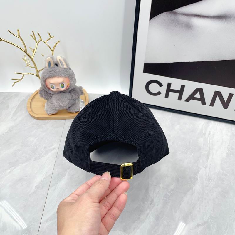 Celine Cap dx (1134)