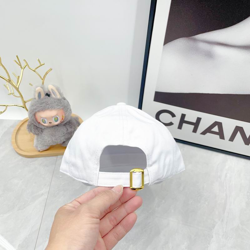 Celine Cap dx (1233)