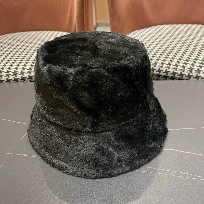 Celine hat (1715)