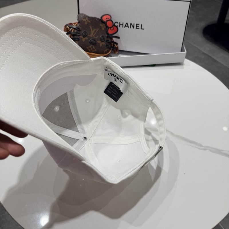 Chanel Cap (2400)
