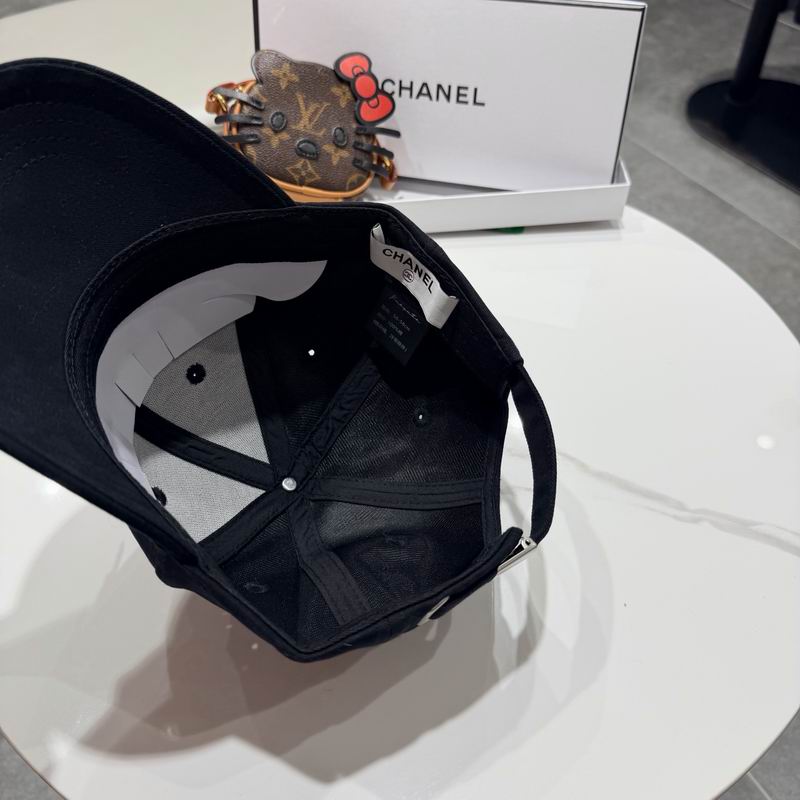 Chanel Cap (2409)