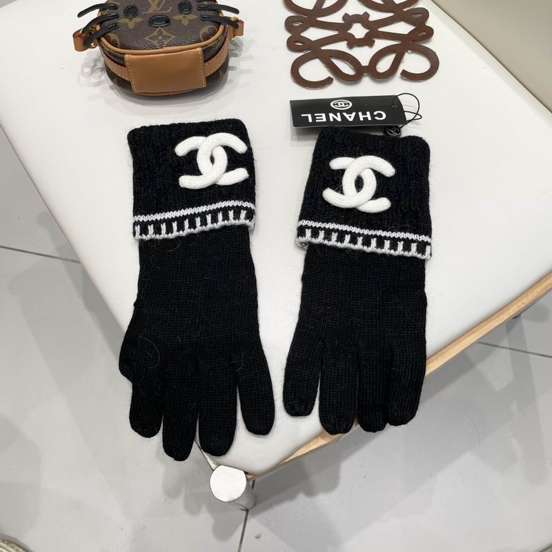 Chanel Gloves 16 (18)