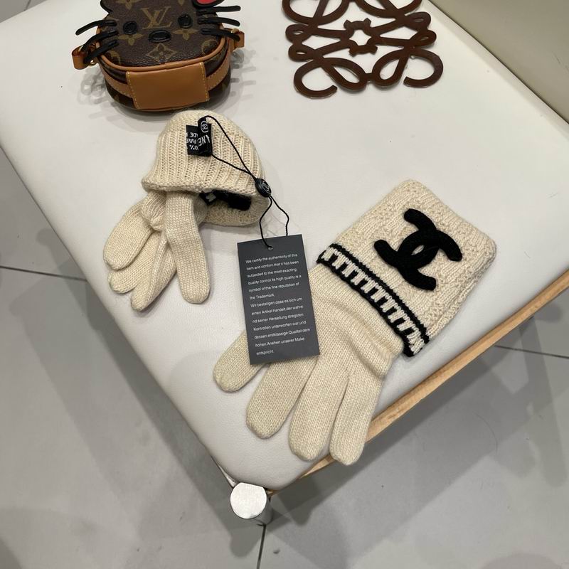 Chanel Gloves 16 (25)