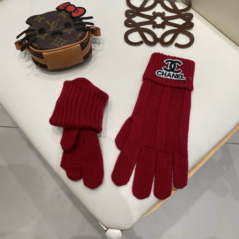 Chanel Gloves 17 (43)