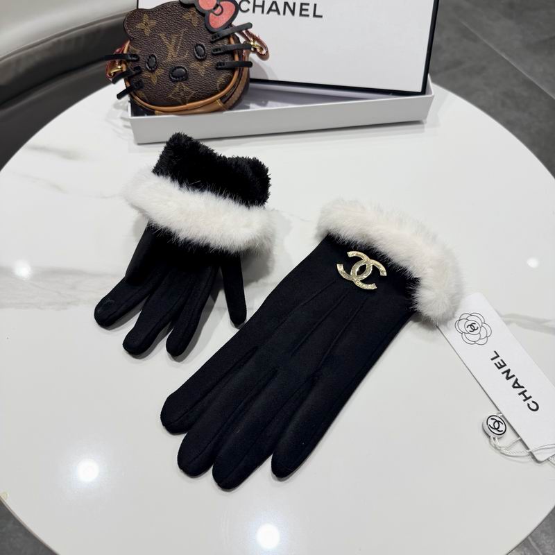 Chanel Gloves 25 (19)