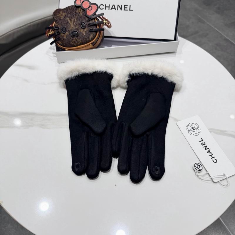 Chanel Gloves 25 (21)