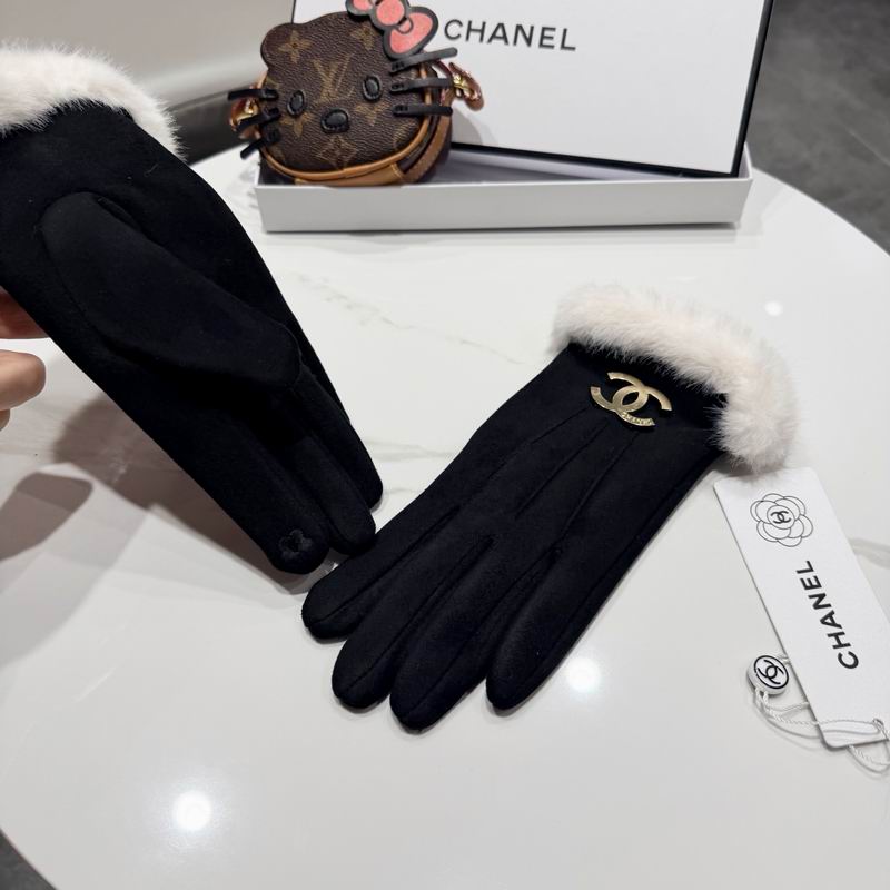 Chanel Gloves 25 (24)