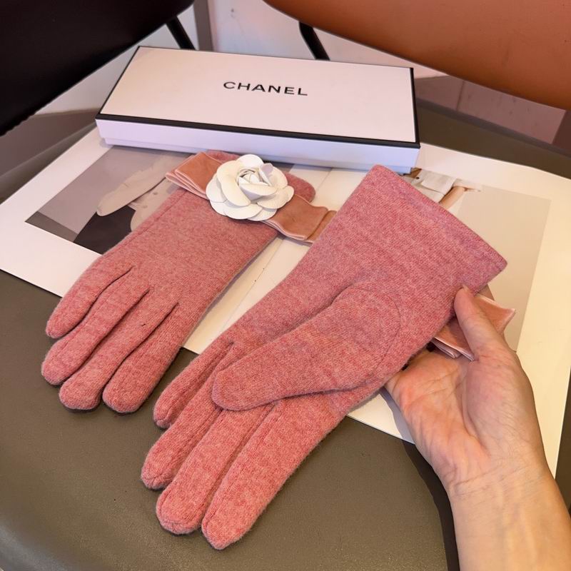 Chanel Gloves 28 (26)
