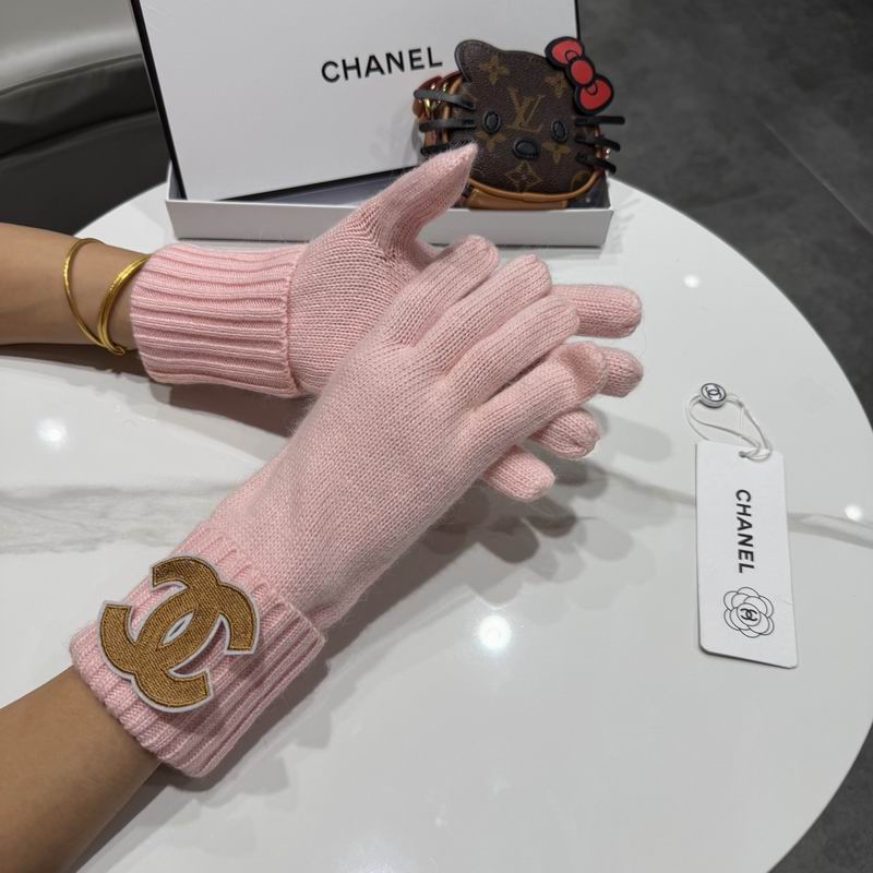 Chanel Gloves 42 (23)