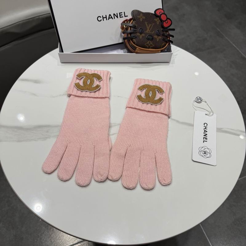 Chanel Gloves 42 (30)