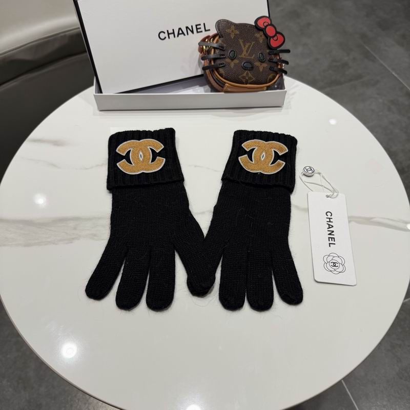 Chanel Gloves 42 (5)