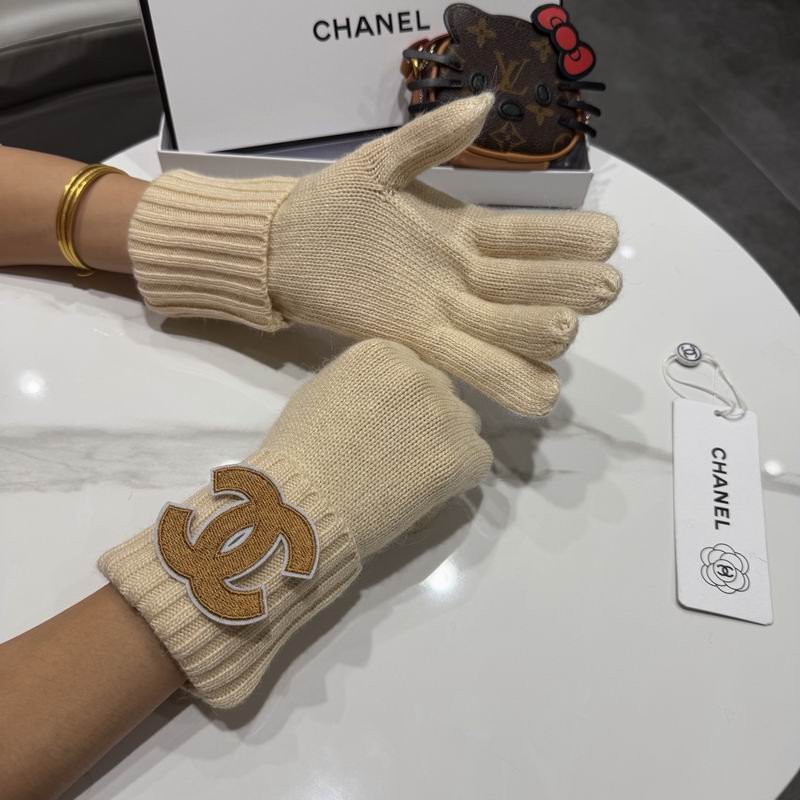 Chanel Gloves 42 (6)
