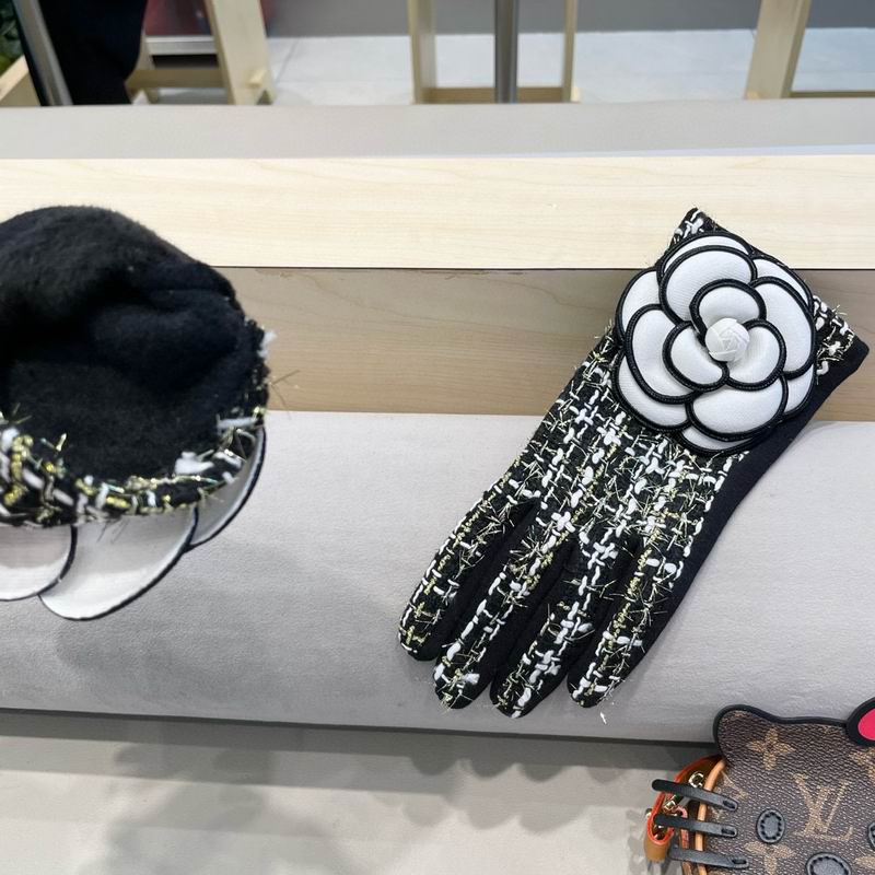 Chanel Gloves 44 (4)