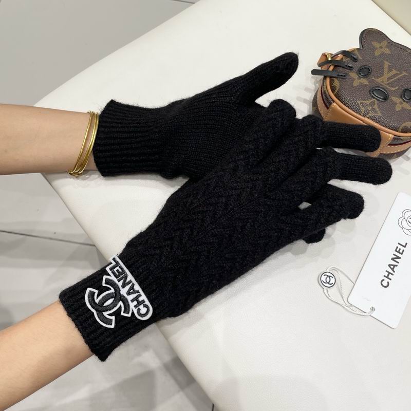 Chanel Gloves 48 (16)