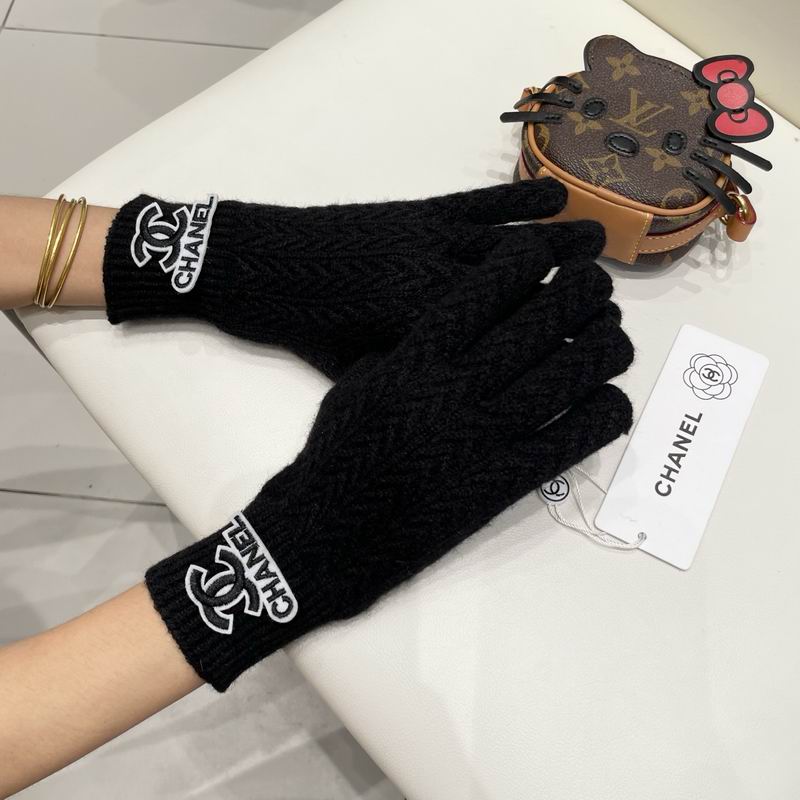 Chanel Gloves 48 (18)