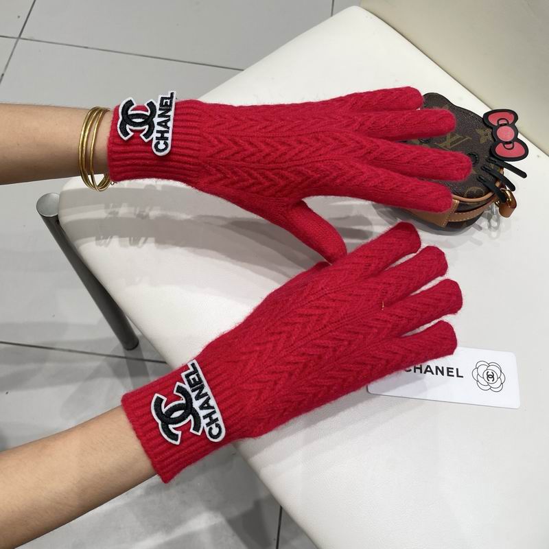 Chanel Gloves 48 (25)