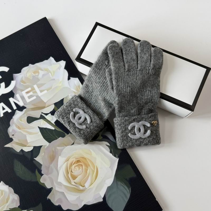 Chanel Gloves 52 (20)