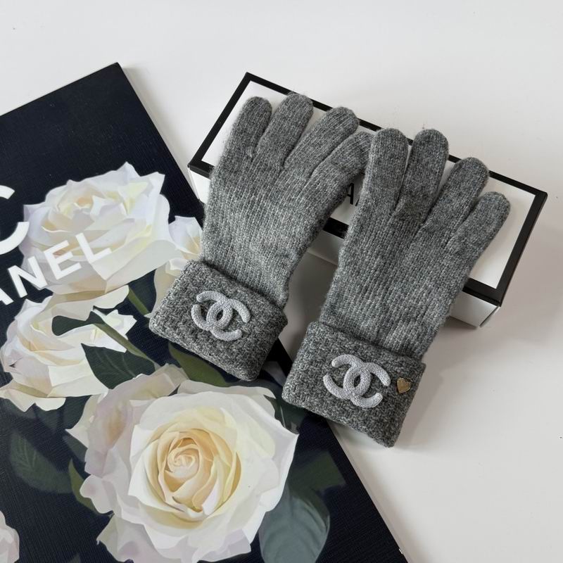Chanel Gloves 52 (21)
