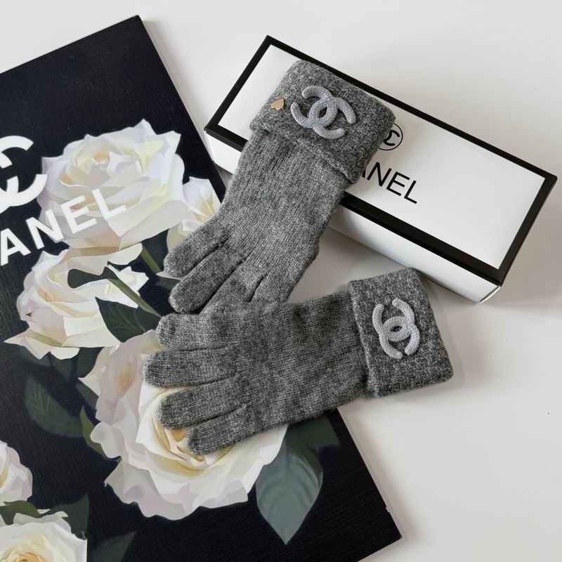 Chanel Gloves 52 (22)