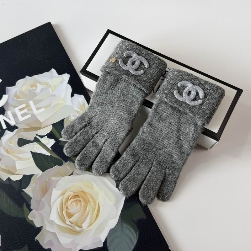 Chanel Gloves 52 (23)
