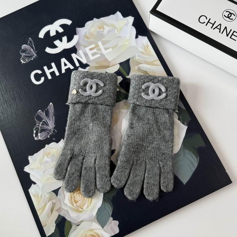 Chanel Gloves 52 (25)