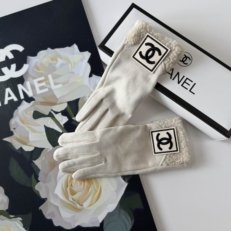 Chanel Gloves 56 (22)