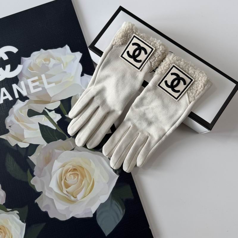 Chanel Gloves 56 (23)