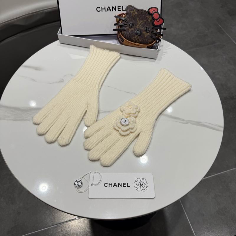 Chanel Gloves 58 (17)