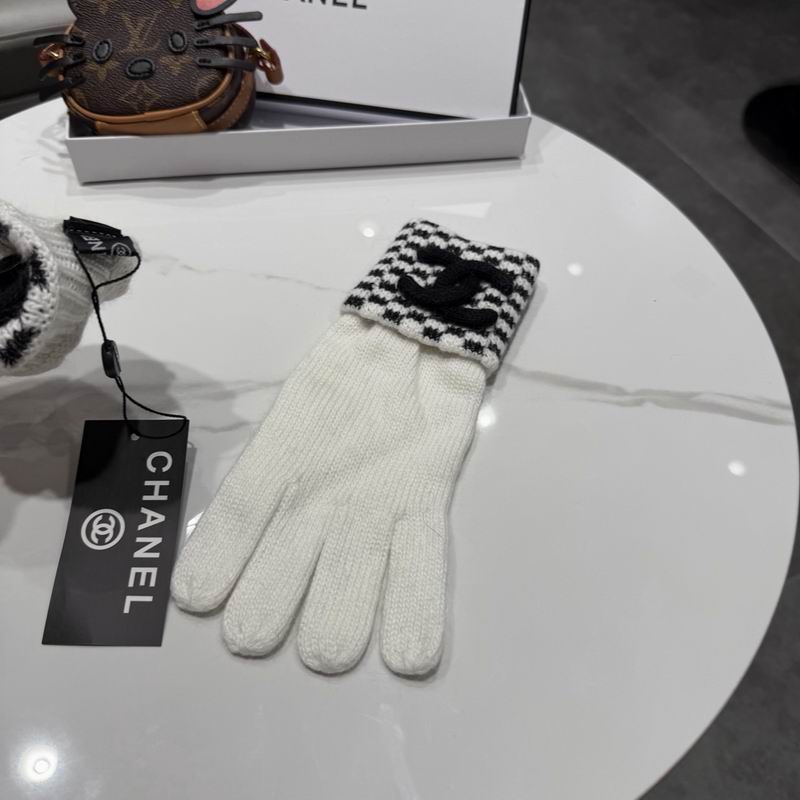 Chanel Gloves 59 (16)