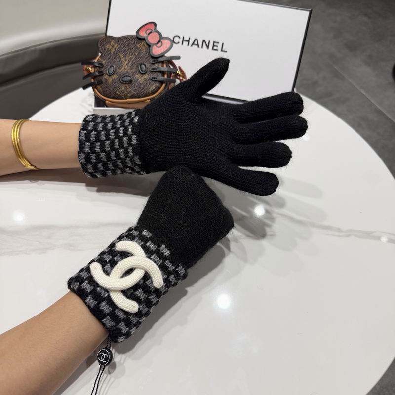 Chanel Gloves 59 (19)