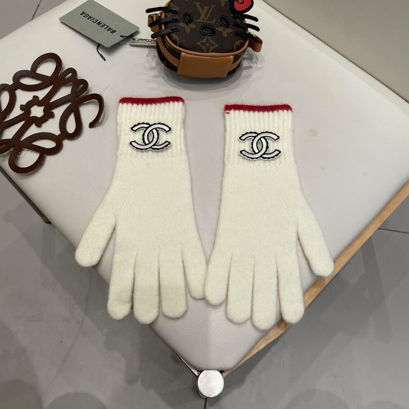 Chanel Gloves 68 (18)
